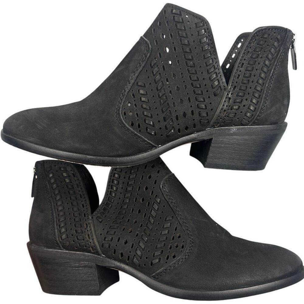 Vince Camuto Prasata Black Leather Perforated Ankle Booties Womens 7M